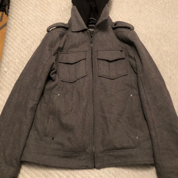 Use me for one season. Almost mint. - Picture 3 of 3